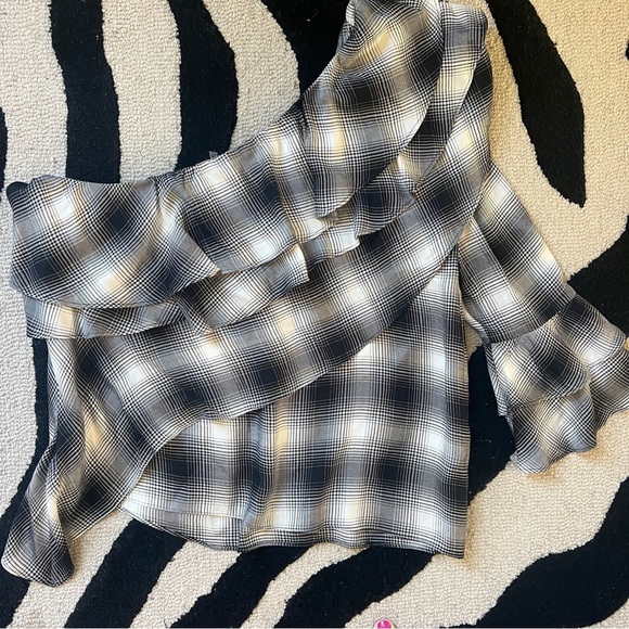 Alice + Olivia Black White Plaid One Shoulder Ruffle Top Size Med - Picture 14 of 16